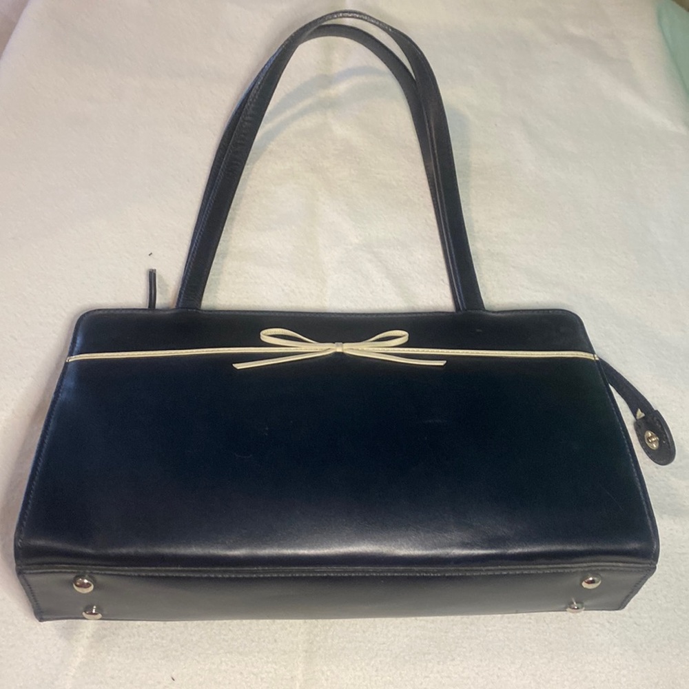 Ann Taylor navy clutch